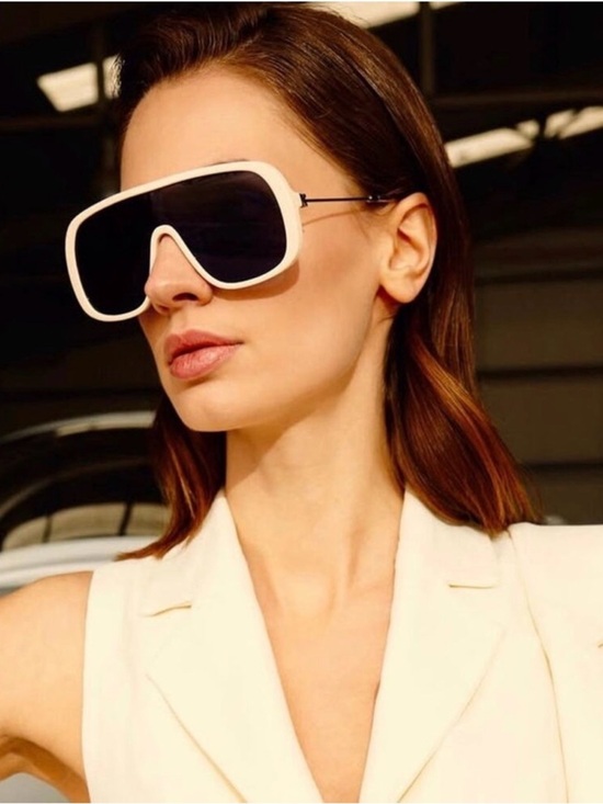 KENZO Ivory Shield Sunglasses w Blue Lenses VGUC main image 4